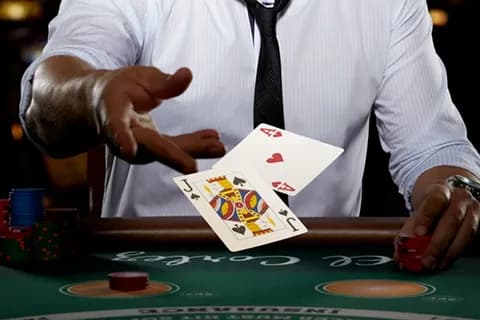 10 Poker Tips All Good Players Should Know