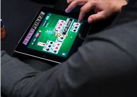 12 Advanced Online Poker Tips Used By Pros 2024