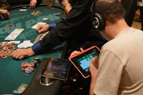 12 Advanced Online Poker Tips Used By Pros 2024