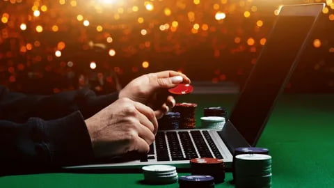 How to Stay in Control While Playing Real Money Casino Games