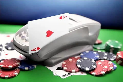 How will you know that a site is fake for an online casino?