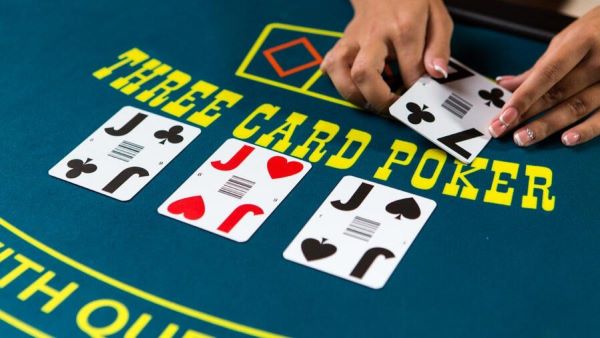 PANALOBET Learn How To Play 3 Card Poker: Rules, Odds & Payouts