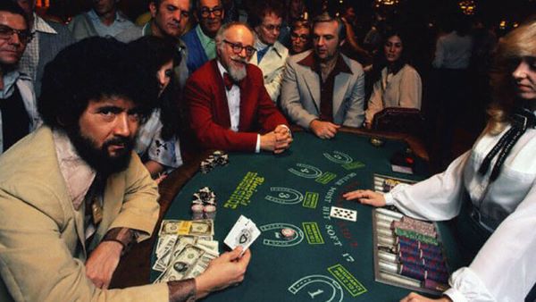 The Psychology of Blackjack: How to Stay Focused and Win